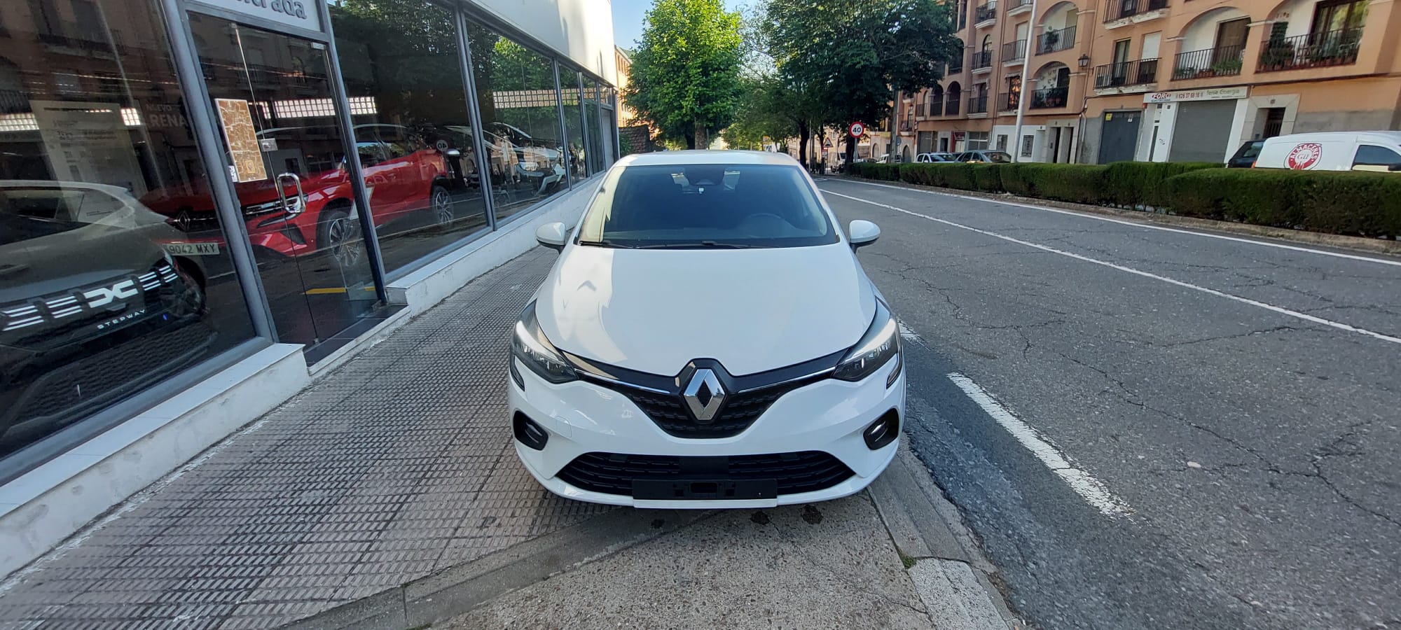 Renault Clio 1.5 85CV miniatura 9